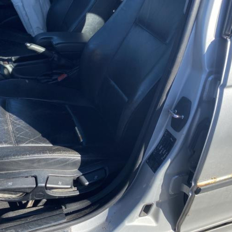 Leve vitre electrique arriere droit BMW SERIE 3 E46 Photo n°17