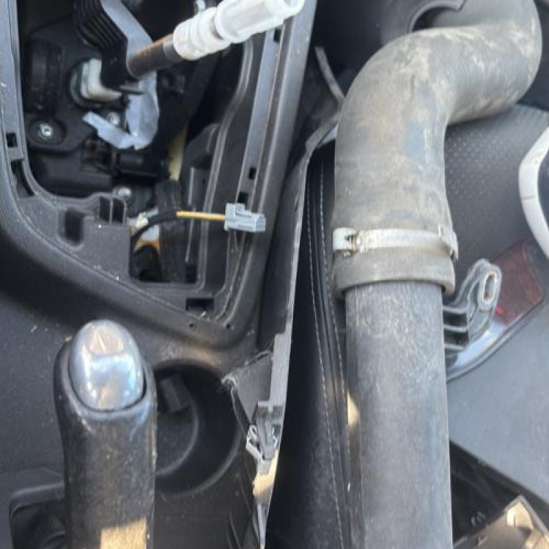 Coquille de retroviseur droit RENAULT MEGANE 4 Photo n°14