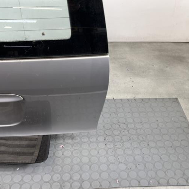 Malle/Hayon arriere MERCEDES CLASSE C 202 Photo n°4