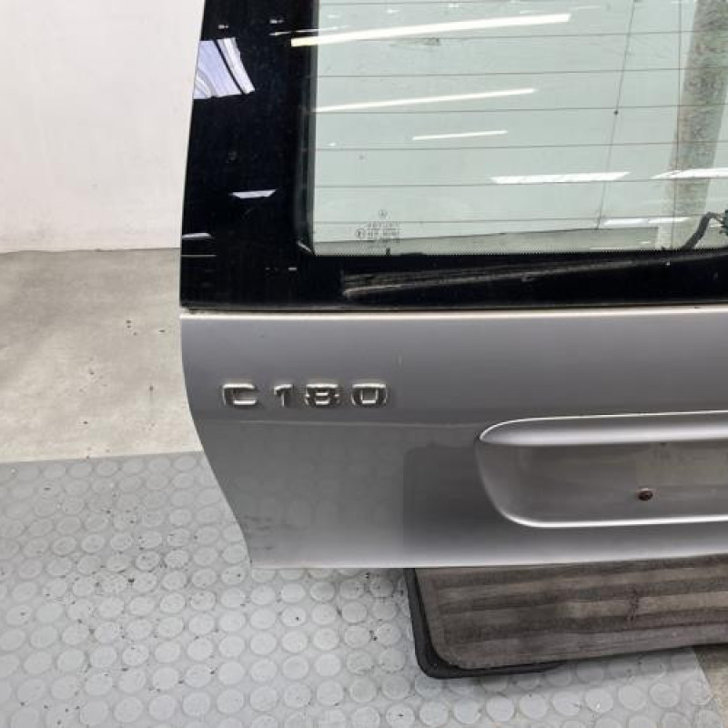 Malle/Hayon arriere MERCEDES CLASSE C 202 Photo n°5