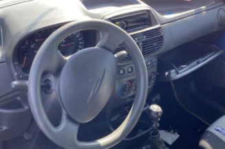 Moteur essuie glace avant FIAT PUNTO 2