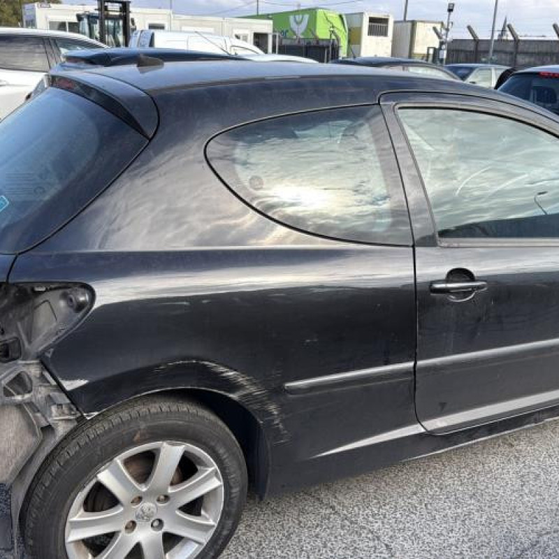 Capot PEUGEOT 207 Photo n°16