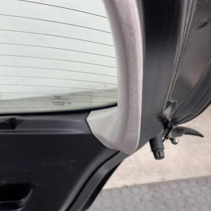 Malle/Hayon arriere PEUGEOT 207 Photo n°8