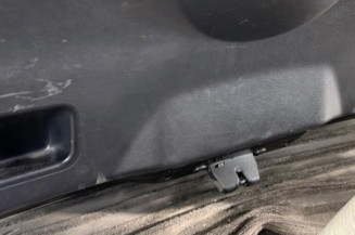 Malle/Hayon arriere PEUGEOT 207