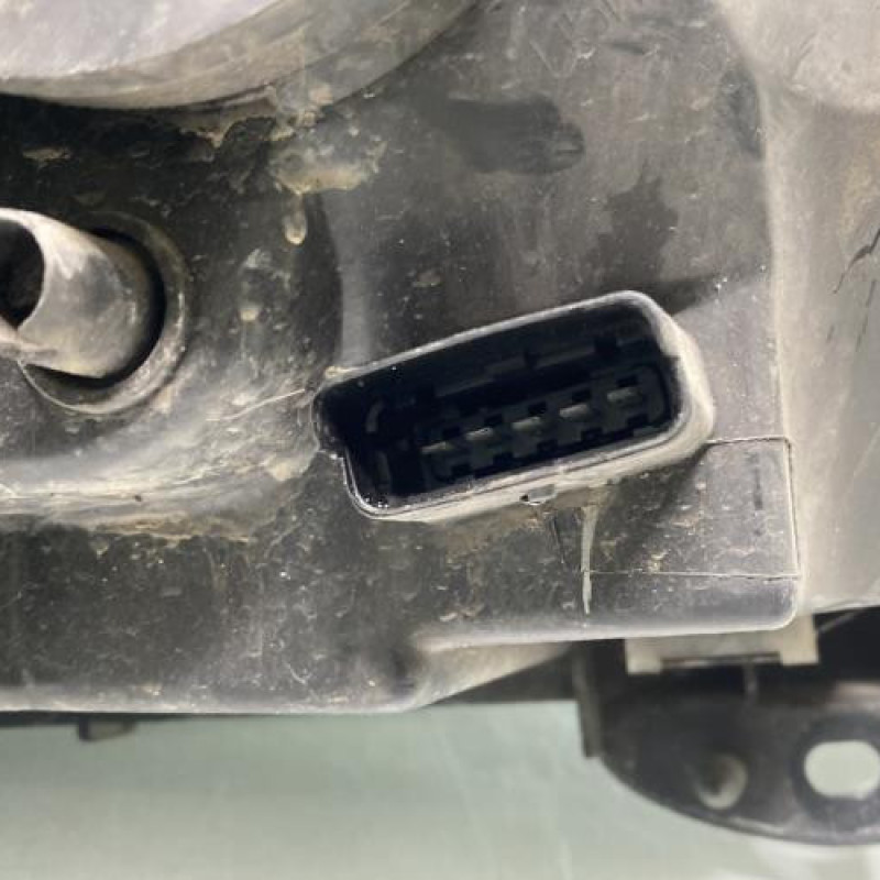 Optique avant principal gauche (feux)(phare) RENAULT CLIO 2 CAMPUS Photo n°3