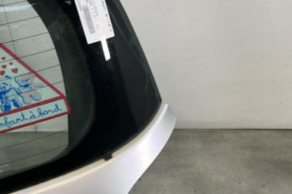 Malle/Hayon arriere RENAULT CLIO 3