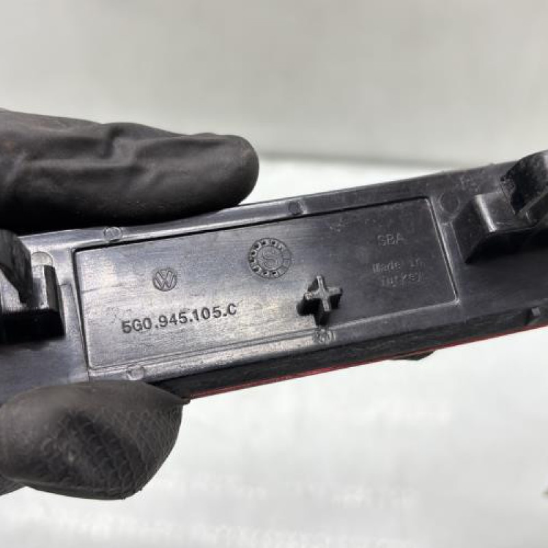 Catadioptre arriere gauche VOLKSWAGEN GOLF 7 Photo n°4