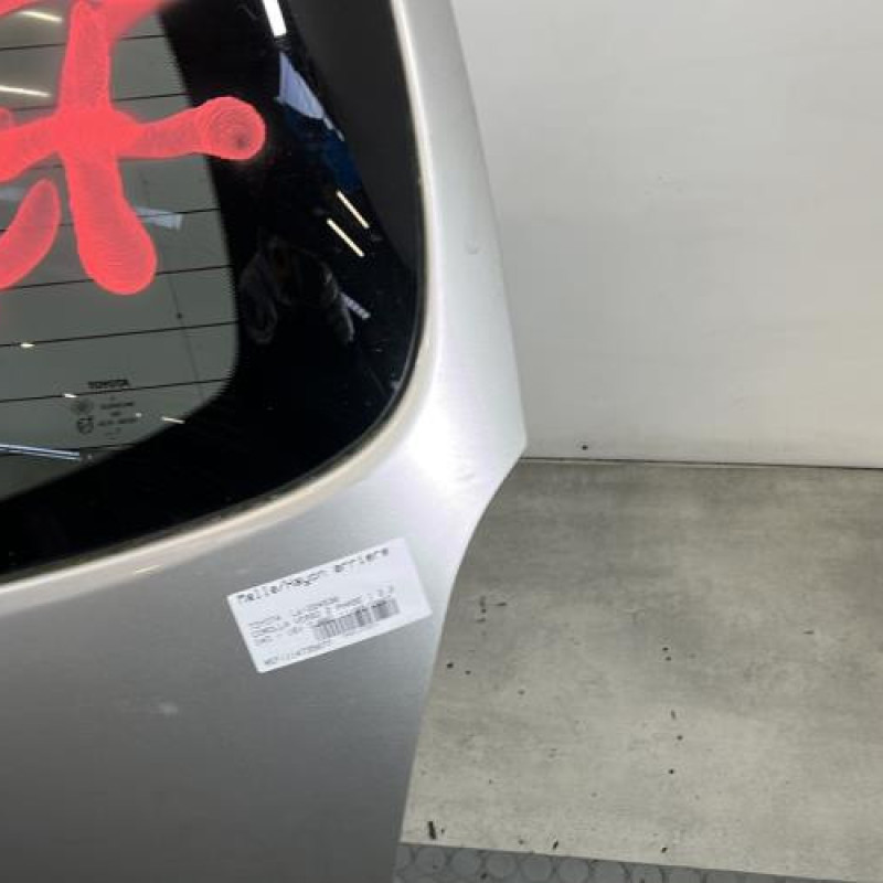 Malle/Hayon arriere TOYOTA COROLLA VERSO 2 Photo n°4