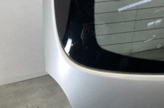 Malle/Hayon arriere TOYOTA COROLLA VERSO 2