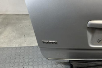 Malle/Hayon arriere TOYOTA COROLLA VERSO 2