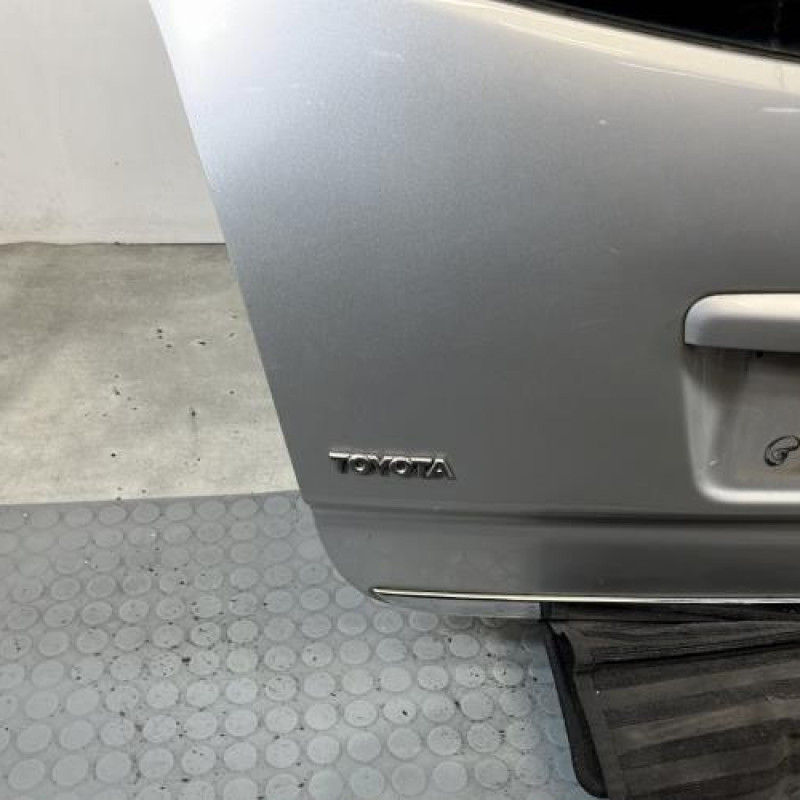 Malle/Hayon arriere TOYOTA COROLLA VERSO 2 Photo n°6