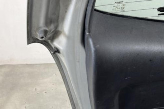 Malle/Hayon arriere TOYOTA COROLLA VERSO 2