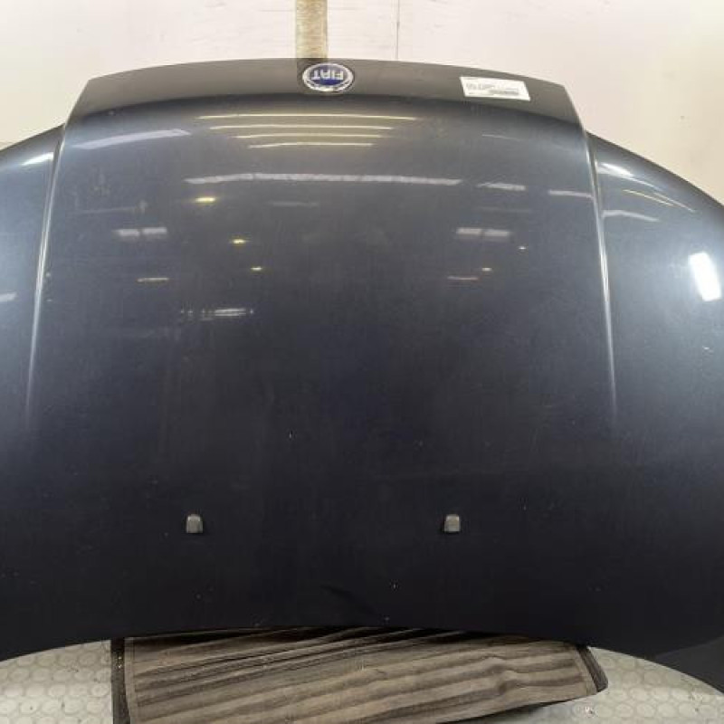 Capot FIAT PUNTO 2 Photo n°1