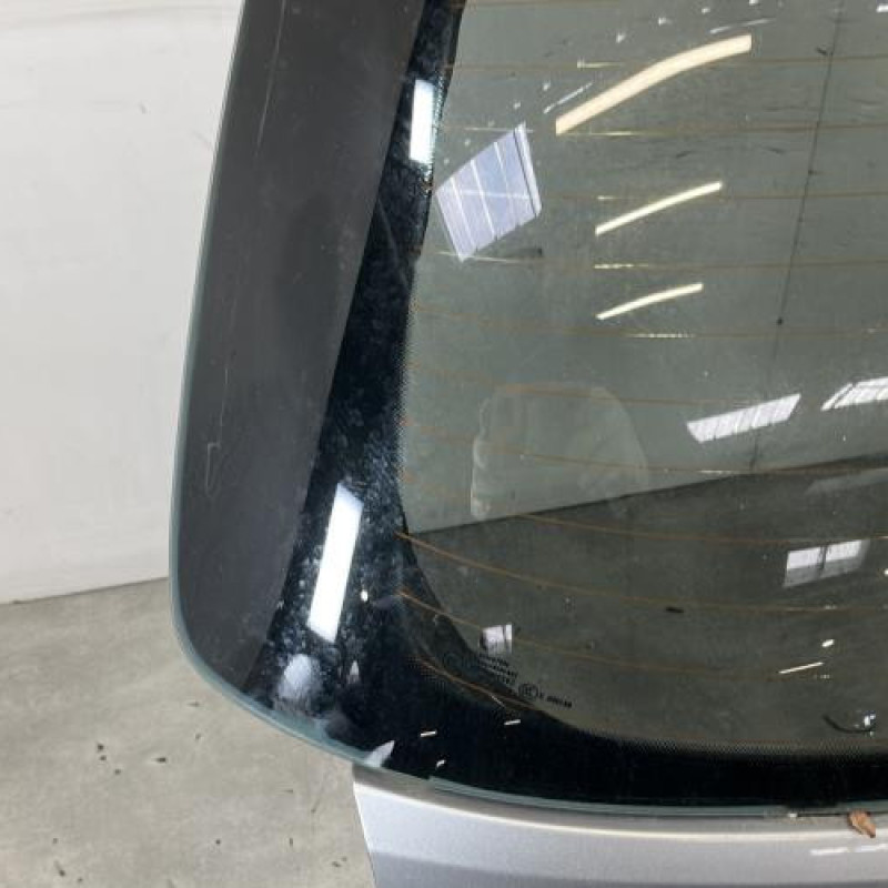 Malle/Hayon arriere VOLKSWAGEN PASSAT 6 Photo n°5