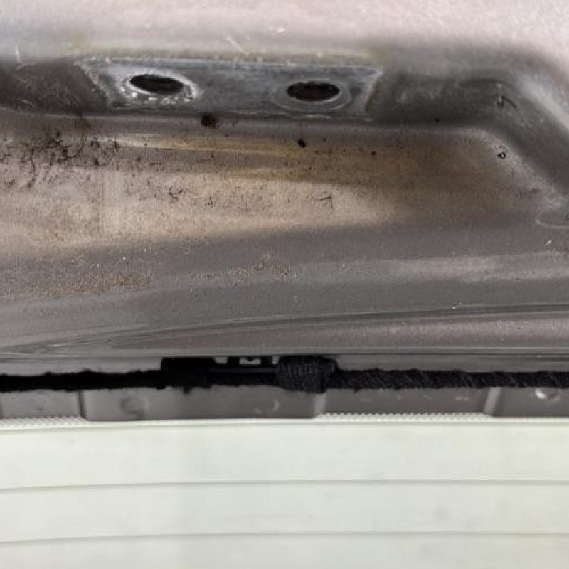 Malle/Hayon arriere VOLKSWAGEN PASSAT 6 Photo n°8