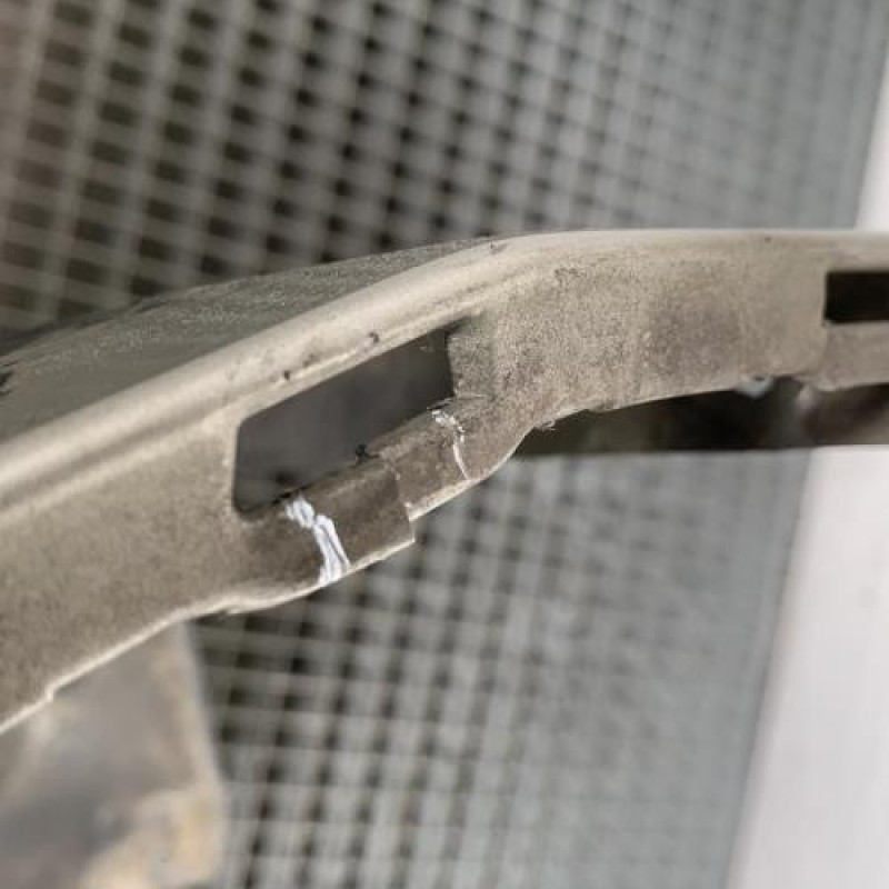 Pare choc arriere DACIA DUSTER 1 Photo n°9