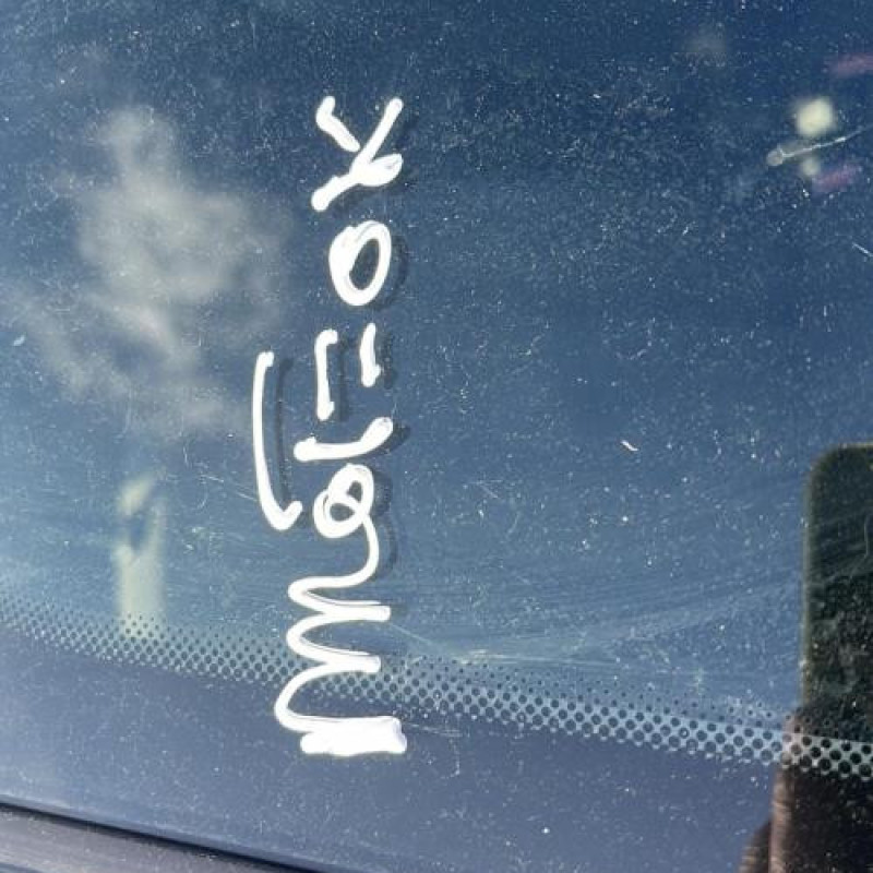 Pare choc arriere DACIA DUSTER 1 Photo n°11