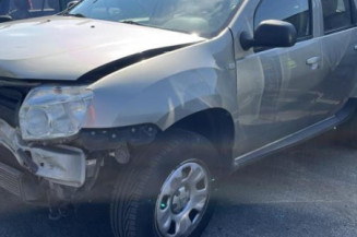 Pare choc arriere DACIA DUSTER 1