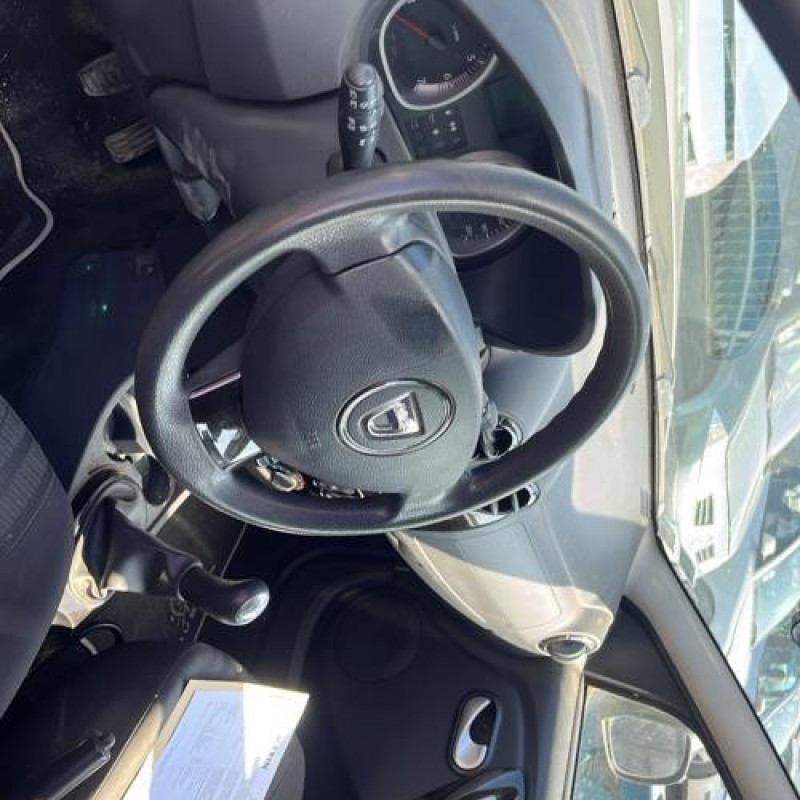 Pare choc arriere DACIA DUSTER 1 Photo n°16