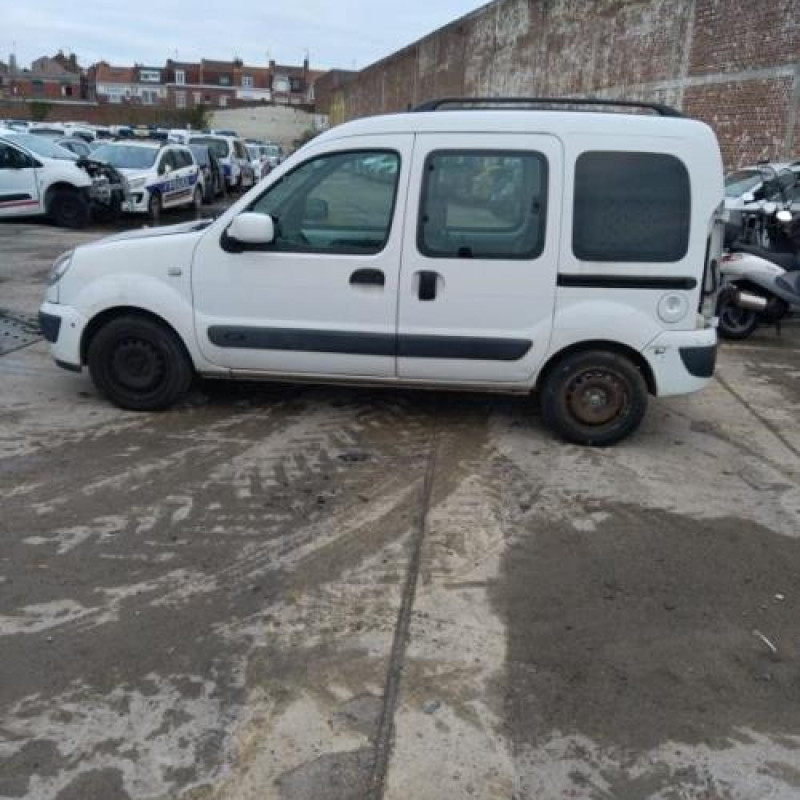 Pare choc arriere RENAULT KANGOO 1 Photo n°12