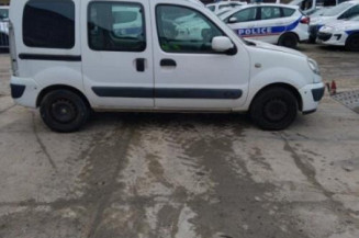 Pare choc arriere RENAULT KANGOO 1