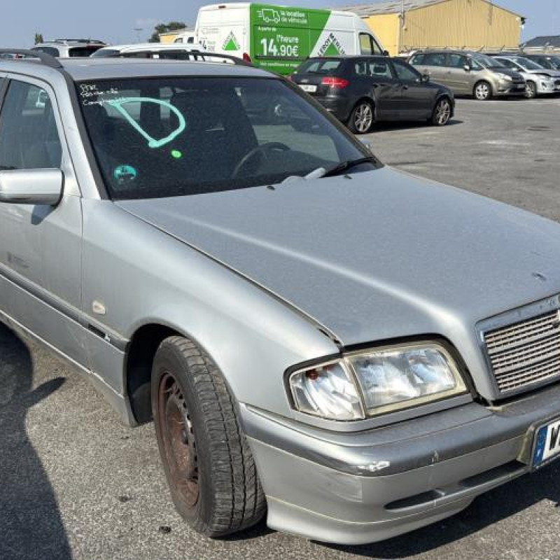 Pare choc avant MERCEDES CLASSE C 202 Photo n°8