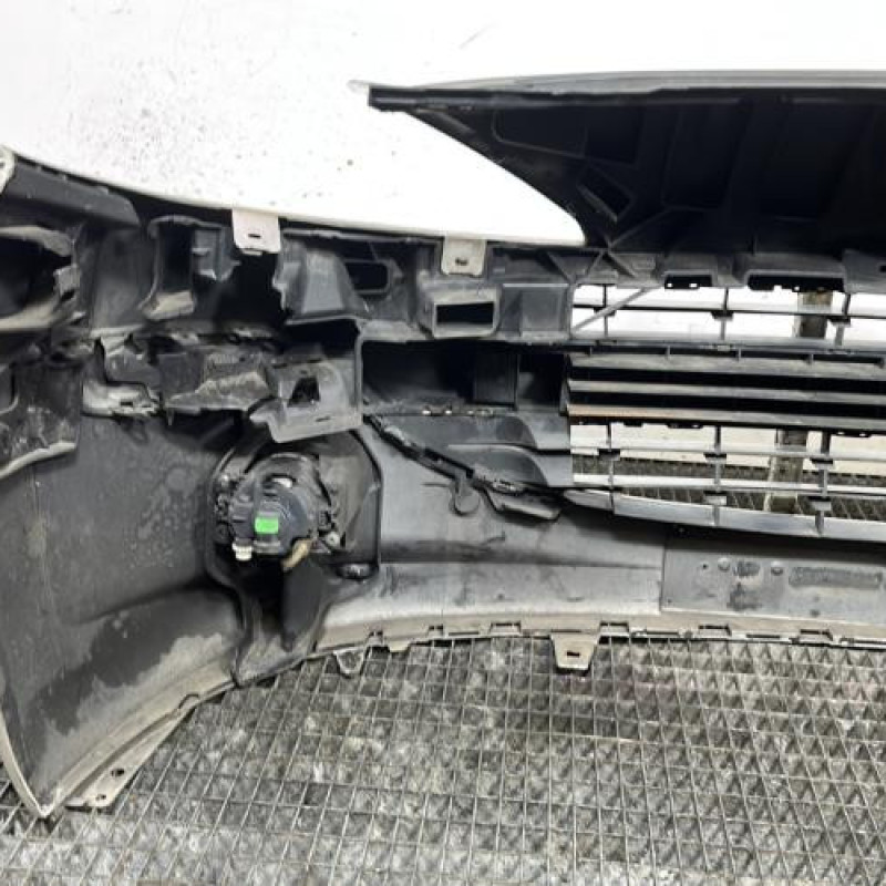 Pare choc avant PEUGEOT 207 Photo n°9