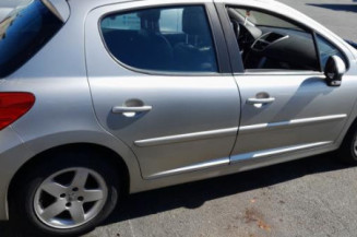 Pare choc avant PEUGEOT 207