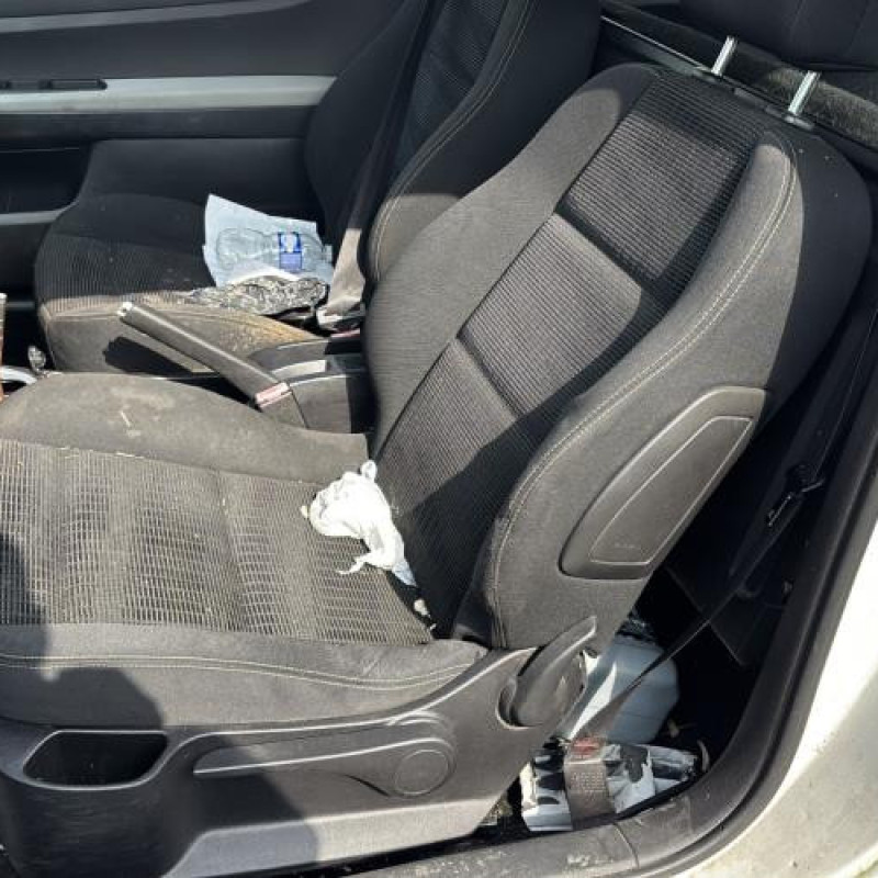 Pare choc arriere PEUGEOT 307 Photo n°17