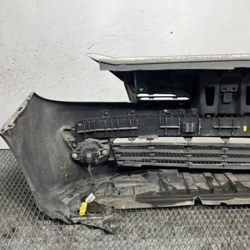 Pare choc avant RENAULT CLIO 3 Photo n°6