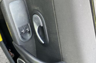 Pare choc avant RENAULT CLIO 3