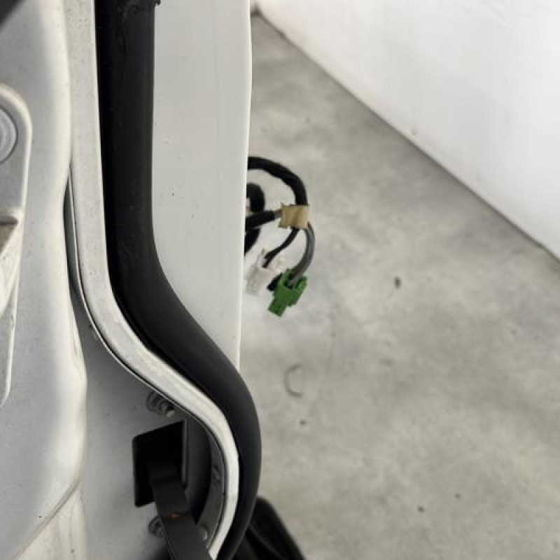 Porte avant droit MERCEDES CLASSE CLS 219 Photo n°2