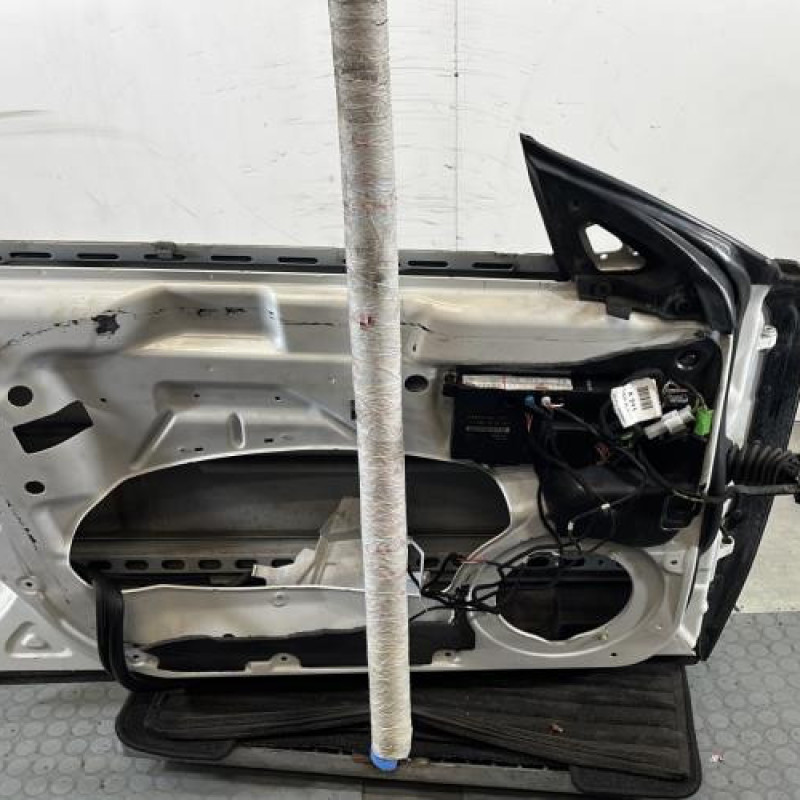 Porte avant gauche MERCEDES CLASSE CLS 219 Photo n°6