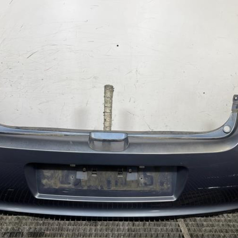 Pare choc arriere RENAULT CLIO 3 Photo n°1