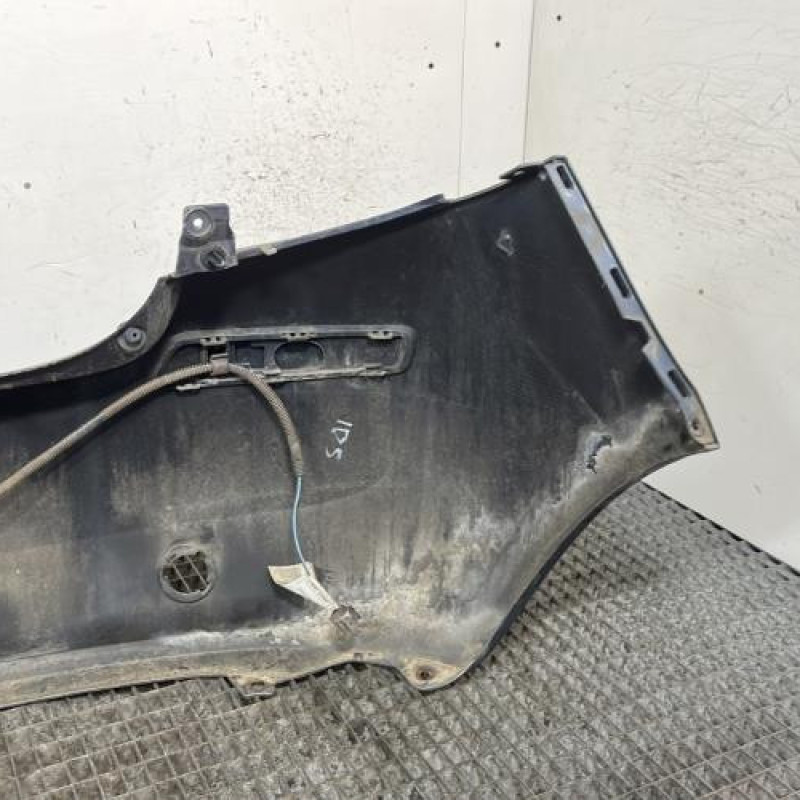 Pare choc arriere RENAULT CLIO 3 Photo n°4
