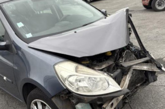 Porte avant droit RENAULT CLIO 3