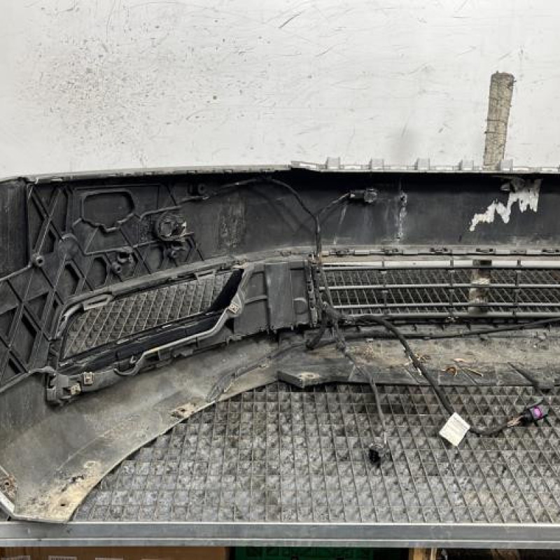 Pare choc avant VOLKSWAGEN PASSAT 6 Photo n°6