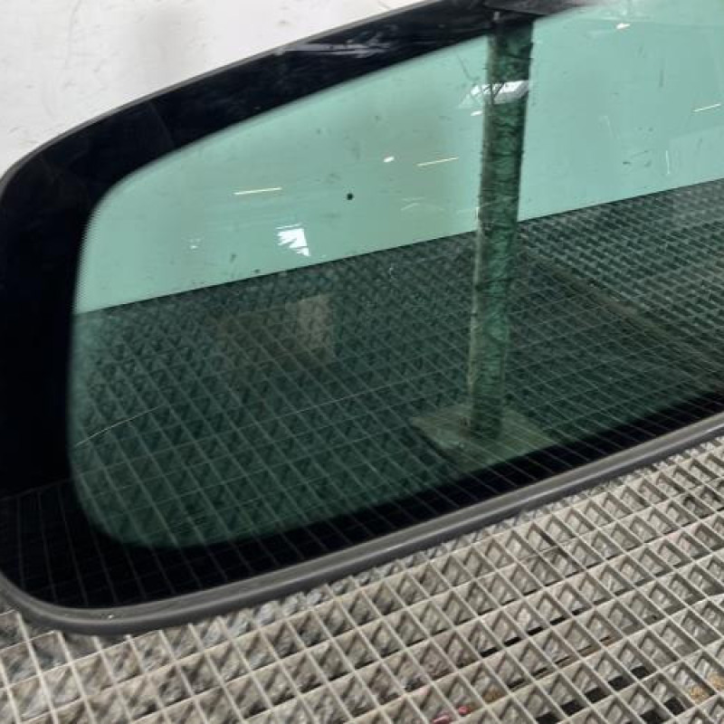 Custode arriere gauche VOLKSWAGEN GOLF 6 Photo n°2