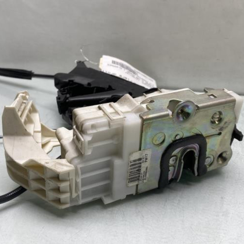 Serrure arriere droit MERCEDES CLASSE A 169 Photo n°1