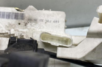 Serrure arriere droit MERCEDES CLASSE A 169