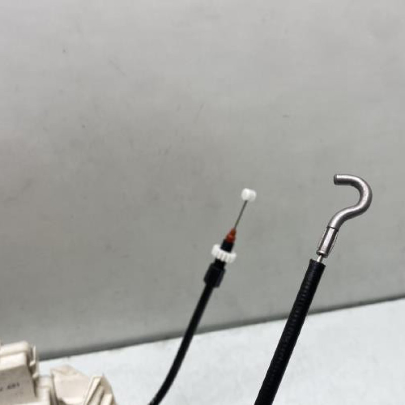 Serrure arriere droit MERCEDES CLASSE A 169 Photo n°6