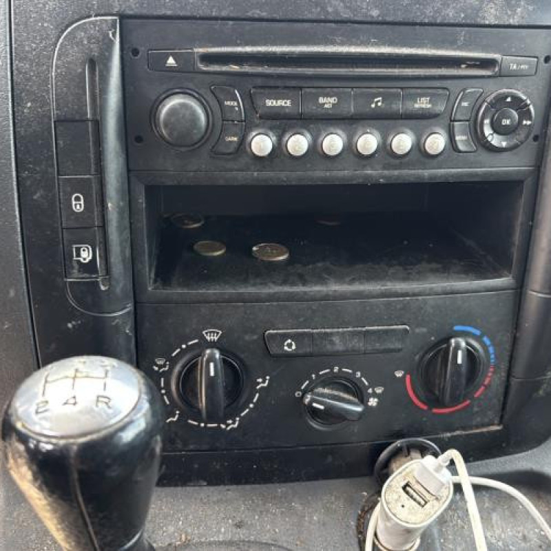 Vitre avant droit PEUGEOT EXPERT 2 Photo n°20