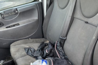 Serrure avant droit PEUGEOT EXPERT 2