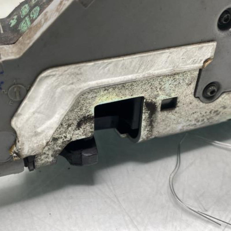 Serrure arriere gauche CITROEN C4 PICASSO 1 Photo n°2
