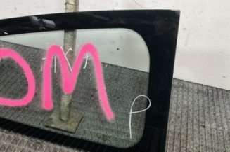 Custode arriere droit RENAULT CLIO 3