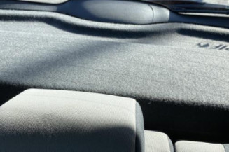 Custode arriere droit RENAULT CLIO 3