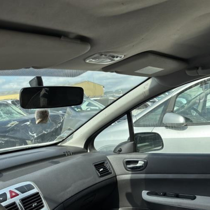 Vitre avant gauche PEUGEOT 307 Photo n°18