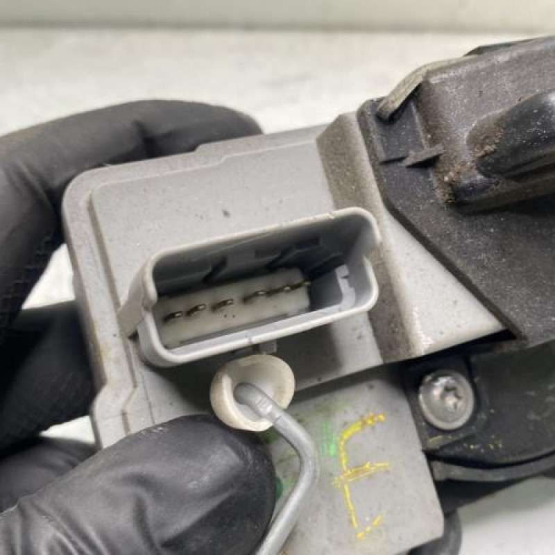 Serrure avant droit PEUGEOT 307 Photo n°4