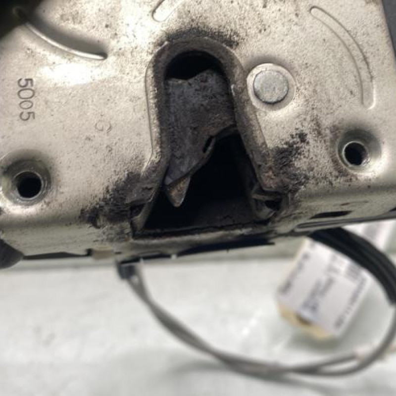 Serrure avant gauche PEUGEOT 307 Photo n°4