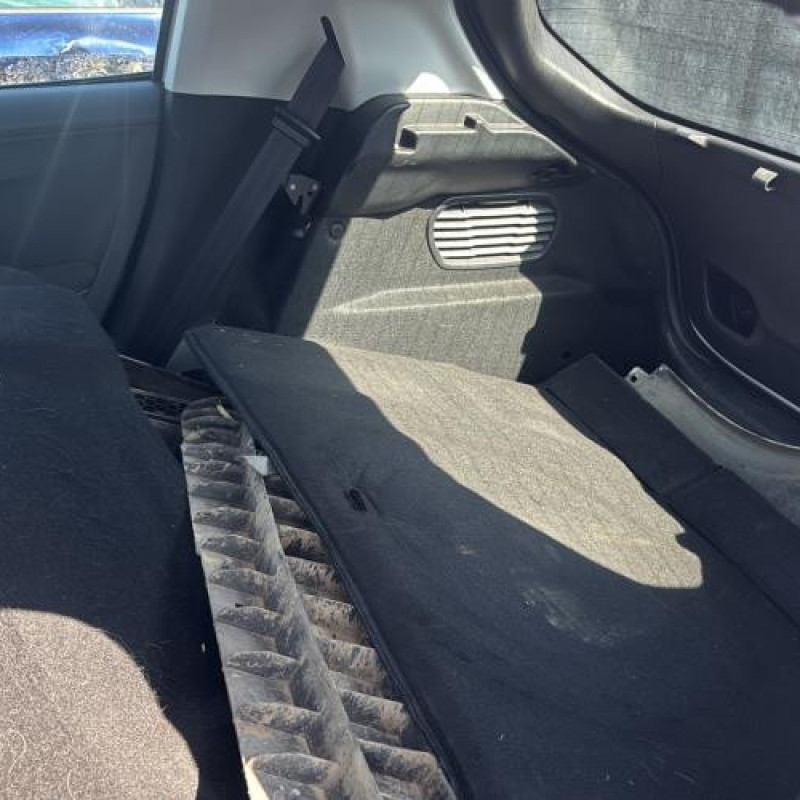 Pretensionneur de ceinture avant droit PEUGEOT 208 1 Photo n°17